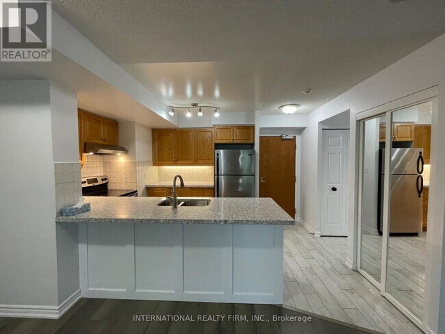 property at 7 Lorraine Dr