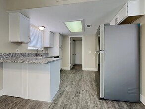 8236 Hercules Dr in Las Vegas, NV - Building Photo - Building Photo