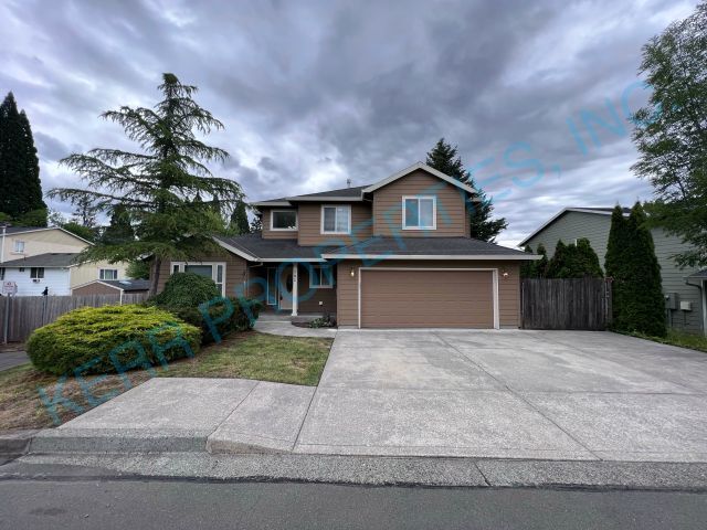 property at 781 SE Acacia Ln