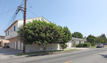 2471 Belgrave Ave in Huntington Park, CA - Building Photo - Building Photo