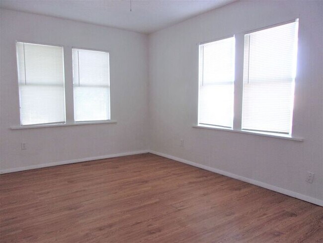 540 SW 24th St in Oklahoma City, OK - Building Photo - Building Photo