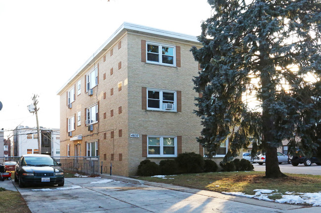 4837 Conrad St in Skokie, IL - Building Photo - Building Photo