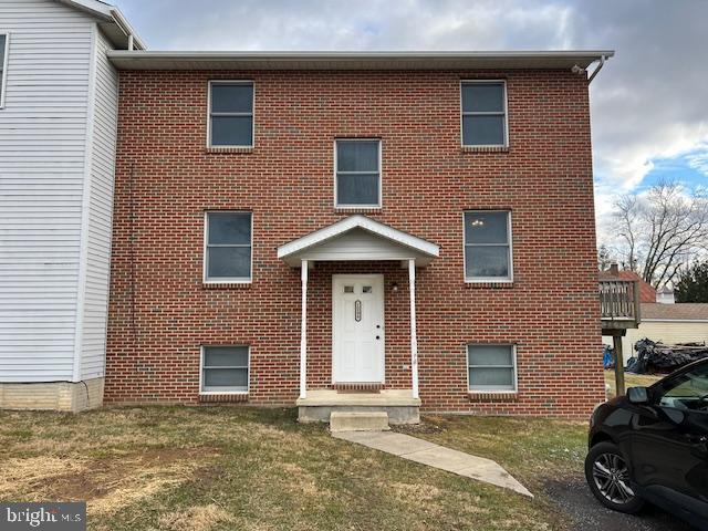 1006 S Carroll St in Hampstead, MD - Foto de edificio - Building Photo