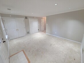 6316 James Harris Way in Centreville, VA - Building Photo - Building Photo