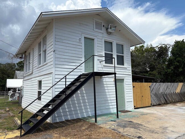 property at 10 N I St