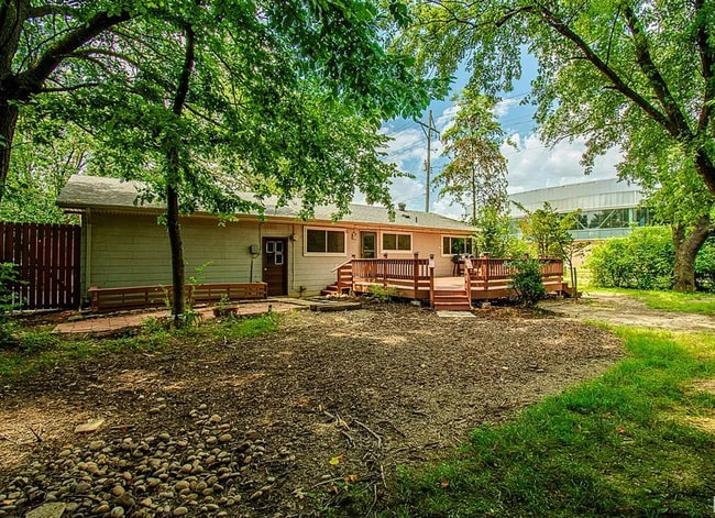 2294 Westglen Park Dr in Maryland Heights, MO - Building Photo - Building Photo