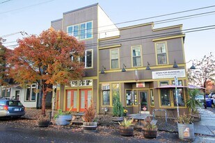 1460-1460 NE Alberta St in Portland, OR - Building Photo