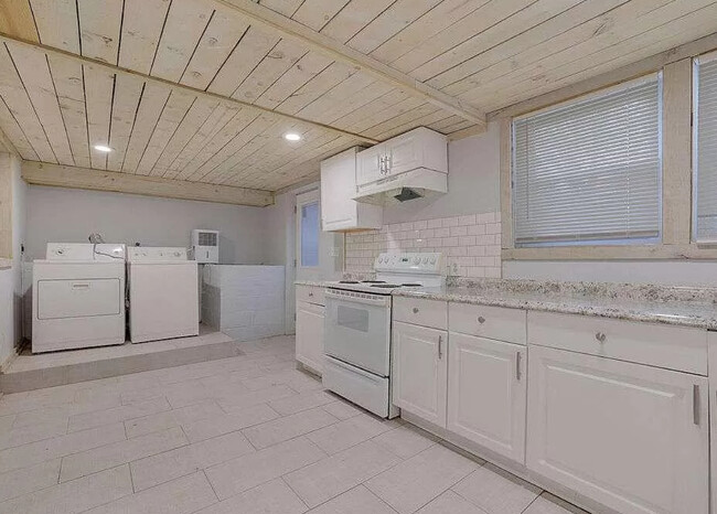 property at 2718 Miles Cir