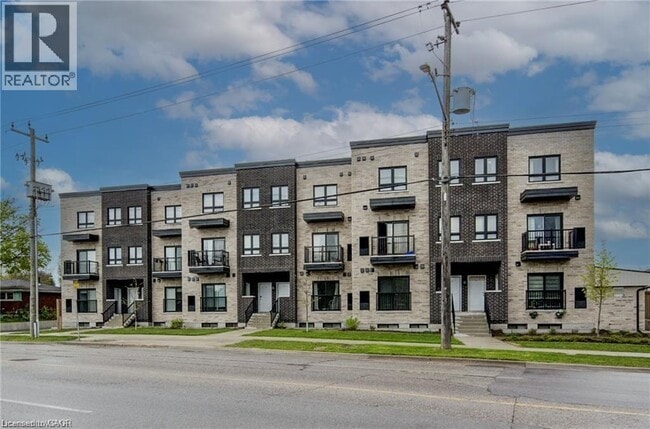 property at 600 Victoria St S