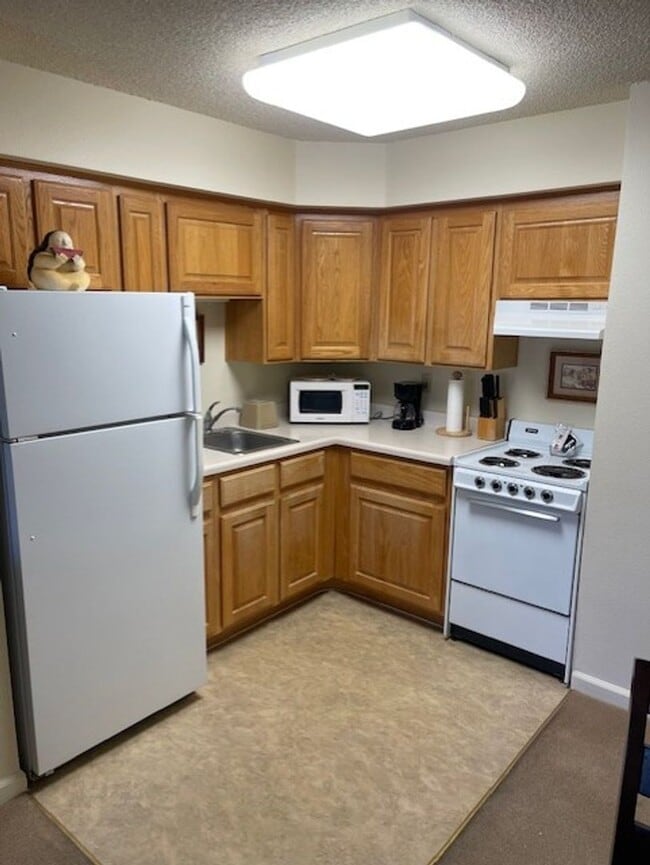 property at 555 Highland Dr