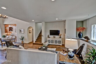 3935 E Rough Rider Rd in Phoenix, AZ - Building Photo - Building Photo