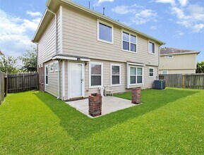 11015 Shumard Oak Ct in Houston, TX - Building Photo - Building Photo