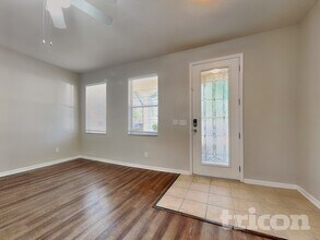 7222 Bridgeview Dr in Wesley Chapel, FL - Building Photo - Building Photo