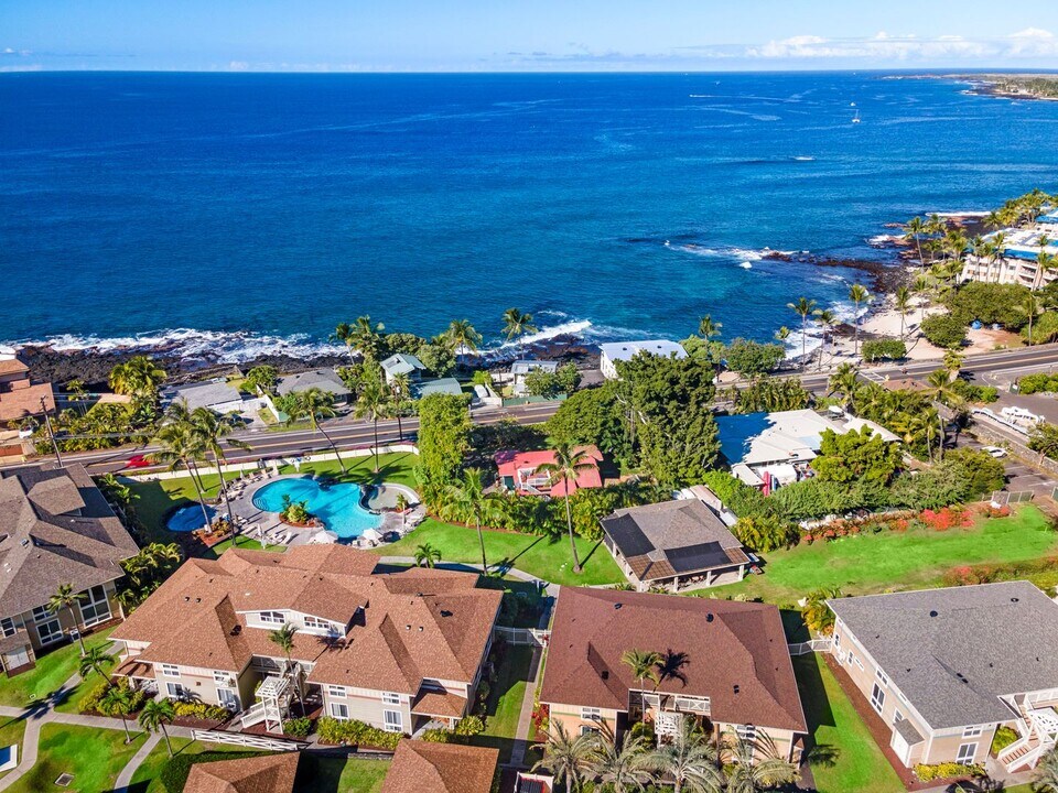 75-5919-5919 Ali‘i Dr in Kailua Kona, HI - Building Photo