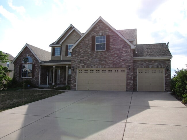 property at 9202 Royal Melbourne Cir