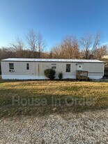 5 Tre Ln in Asheville, NC - Building Photo