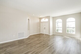 34627 Smart Dr in Zephyrhills, FL - Building Photo - Building Photo