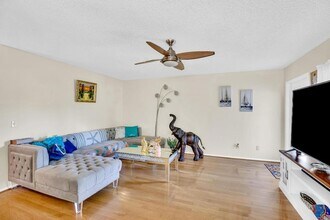 2 Vis Gdns Trl, Unit 202 in Vero Beach, FL - Building Photo - Building Photo