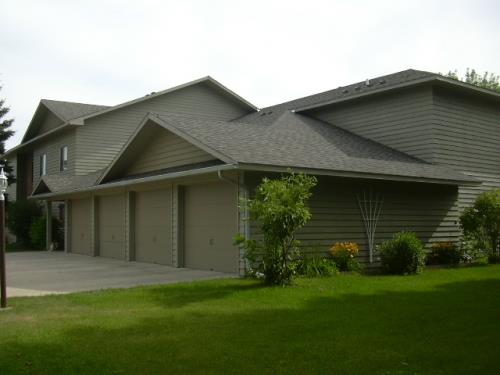 Walnut Creek in Fargo, ND - Building Photo