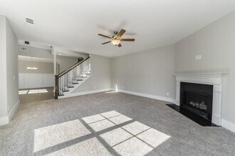 4006 Glendianne Wy in Powder Springs, GA - Building Photo - Building Photo