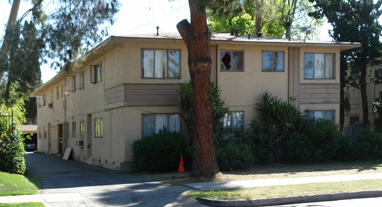 640 Oakland Ave in Pasadena, CA - Building Photo