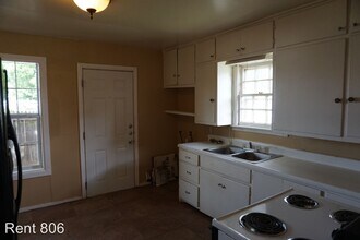 2819 38th St in Lubbock, TX - Foto de edificio - Building Photo