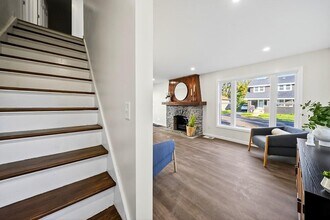 127 W Warrington Rd in Syracuse, NY - Building Photo - Building Photo