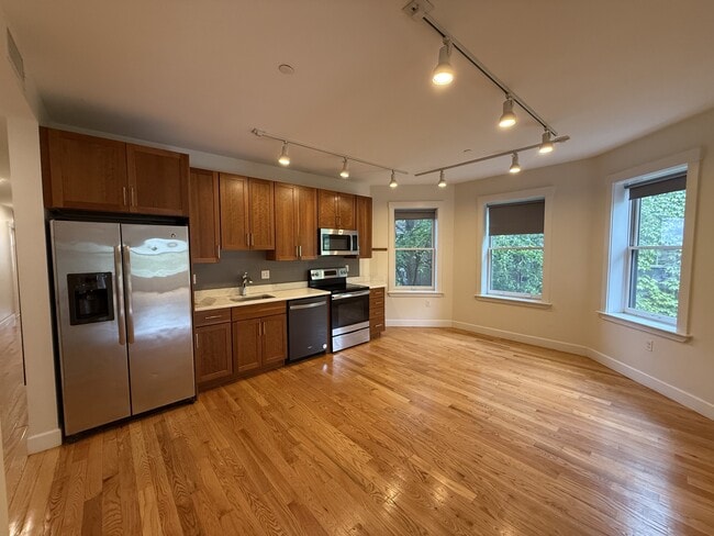 367 Harvard St in Cambridge, MA - Building Photo - Building Photo