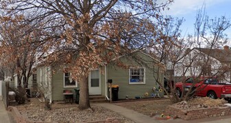 2412 E 8th St in Sioux Falls, SD - Building Photo