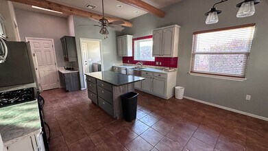 564 Cedardale Loop in Las Cruces, NM - Building Photo - Building Photo
