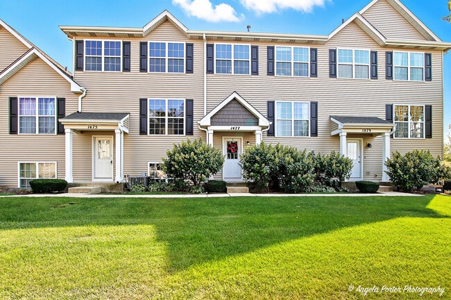 property at 1477 Sedgewood Ct
