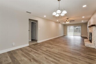 25501 Troon Ave in Sorrento, FL - Building Photo - Building Photo