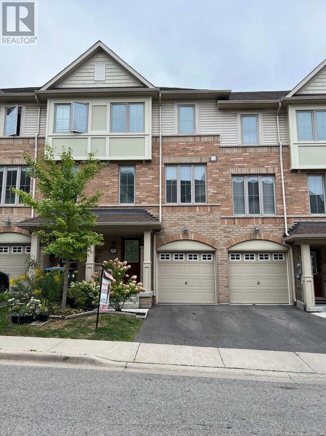 property at 7 Bergamont Rd