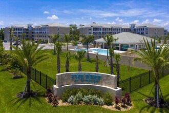 The Reef at Winkler in Ft. Myers, FL - Building Photo - Building Photo