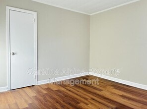 309 E Gibbs St in Dallas, NC - Building Photo - Building Photo