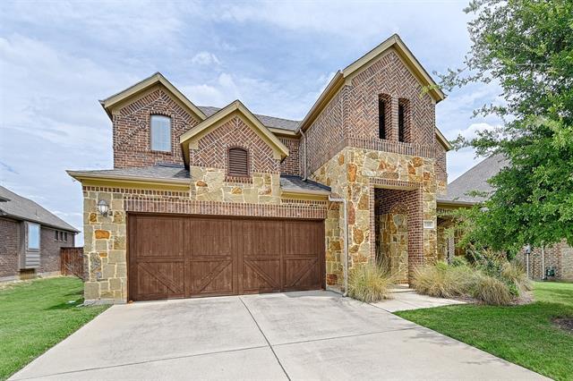 1208 Uplands Dr in Argyle, TX - Foto de edificio