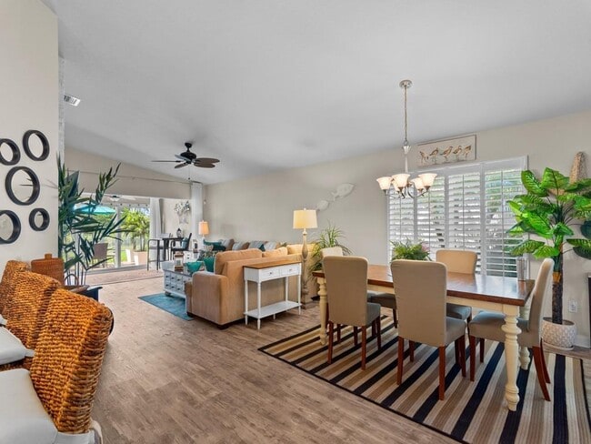 5395 Dominica St in Vero Beach, FL - Building Photo - Building Photo