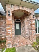 59 Joshua Ct in Lake Jackson, TX - Foto de edificio - Building Photo