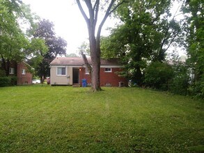 30043 Grandview St in Inkster, MI - Building Photo - Building Photo