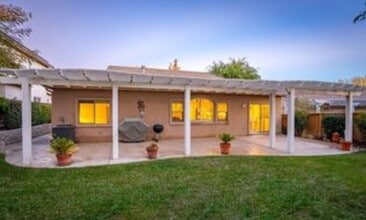 775 Lavender Ln in Templeton, CA - Building Photo - Building Photo