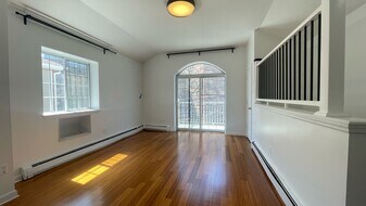 3026 Bouck Ave, Unit 3 in Bronx, NY - Building Photo