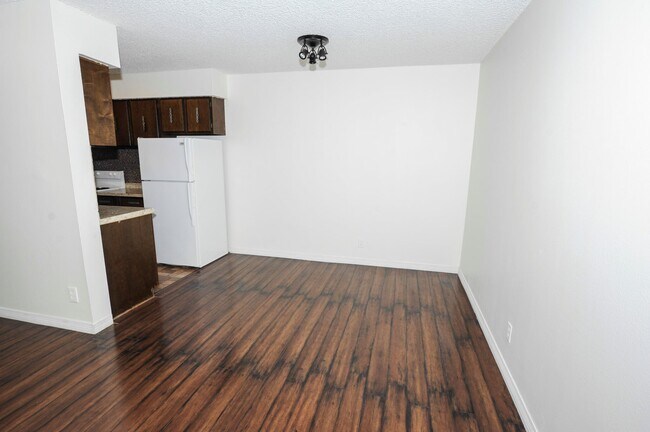 7355 E Quincy Ave in Denver, CO - Foto de edificio - Building Photo