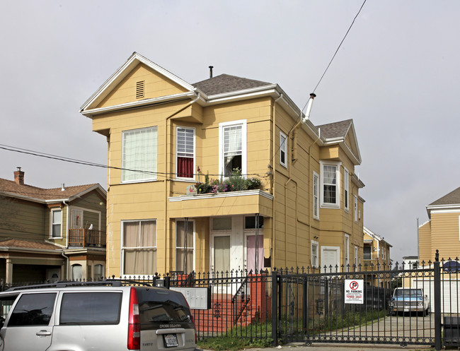 1739 10th Ave in Oakland, CA - Building Photo - Building Photo