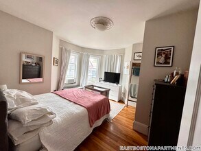 150 Bremen St in Boston, MA - Foto de edificio - Building Photo