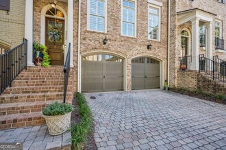 9026 Riverbend Manor in Alpharetta, GA - Building Photo - Building Photo