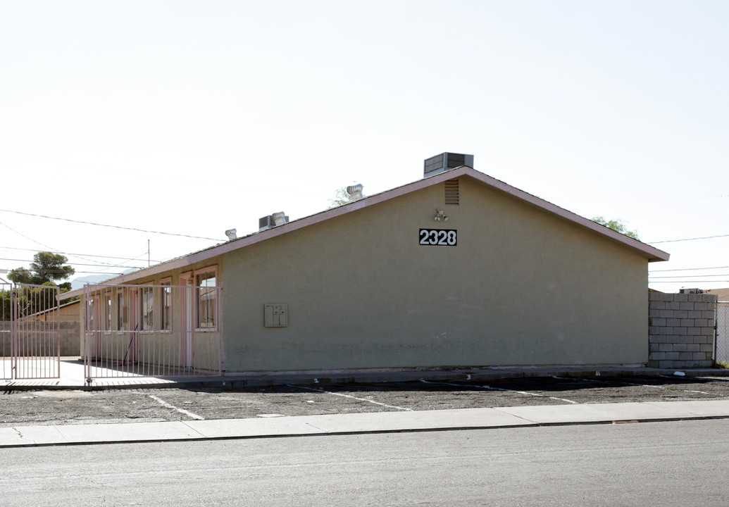 2328-2332 Statz St in North Las Vegas, NV - Building Photo