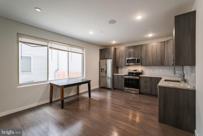 1524 N 8th St in Philadelphia, PA - Building Photo - Building Photo