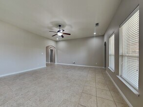 528 Meadow Springs Dr in Glenn Heights, TX - Building Photo - Building Photo