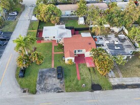 707 NE 15th St in Fort Lauderdale, FL - Building Photo