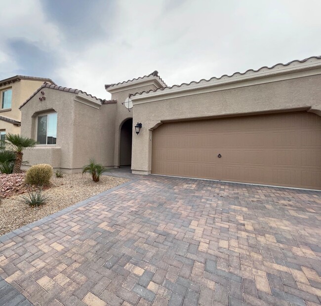992 Whitworth Ave in Las Vegas, NV - Foto de edificio - Building Photo